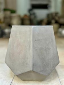 Đôn GEM 2z7572624586520_c588c05272b6ce5a43019bb8c20e81d2